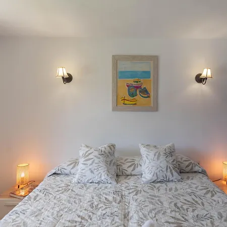 Apartman Cabopino Duplex, Swimming Pool, 5min Away, Chill Out Terrace And High-speed Wifi Marbella