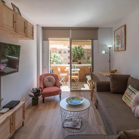 Cabopino Duplex, Swimming Pool, 5min Away, Chill Out Terrace And High-speed Wifi * Marbella