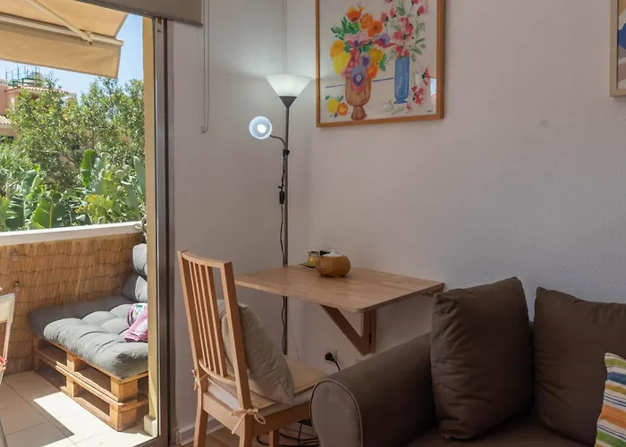 Appartement Cabopino Duplex, Swimming Pool, 5min Away, Chill Out Terrace And High-speed Wifi